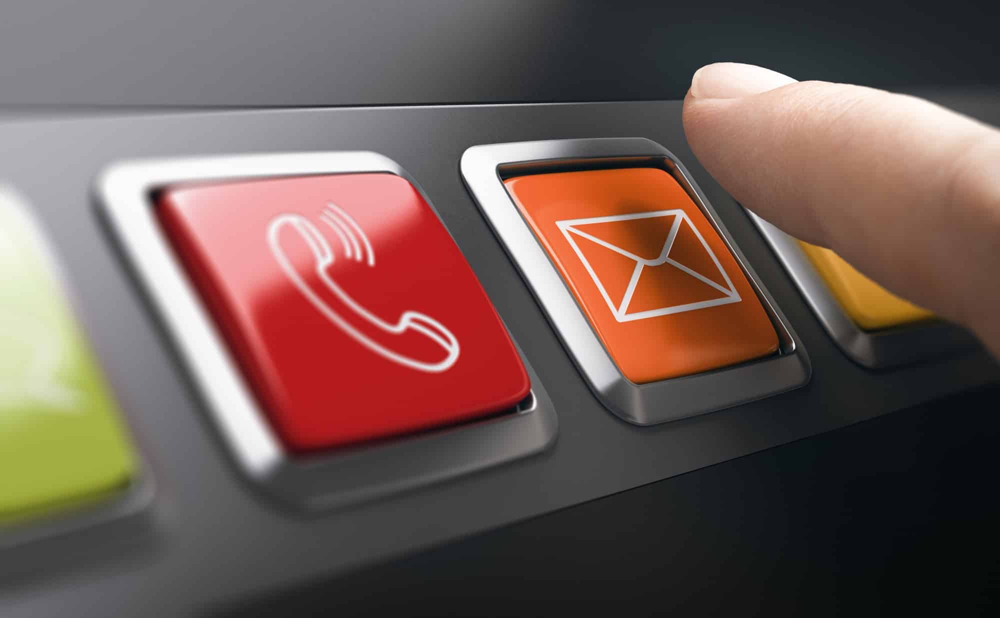 contacter par mail