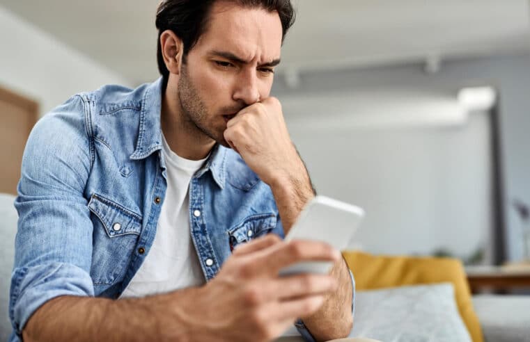 Texte pour son copain qui fait pleurer à distance : 10 messages qui font chavirer les cœurs